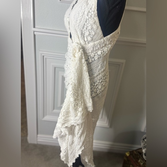 JUST BEE QUEEN
Tulum Ruched Crochet Midi Dress - Picture 12 of 17